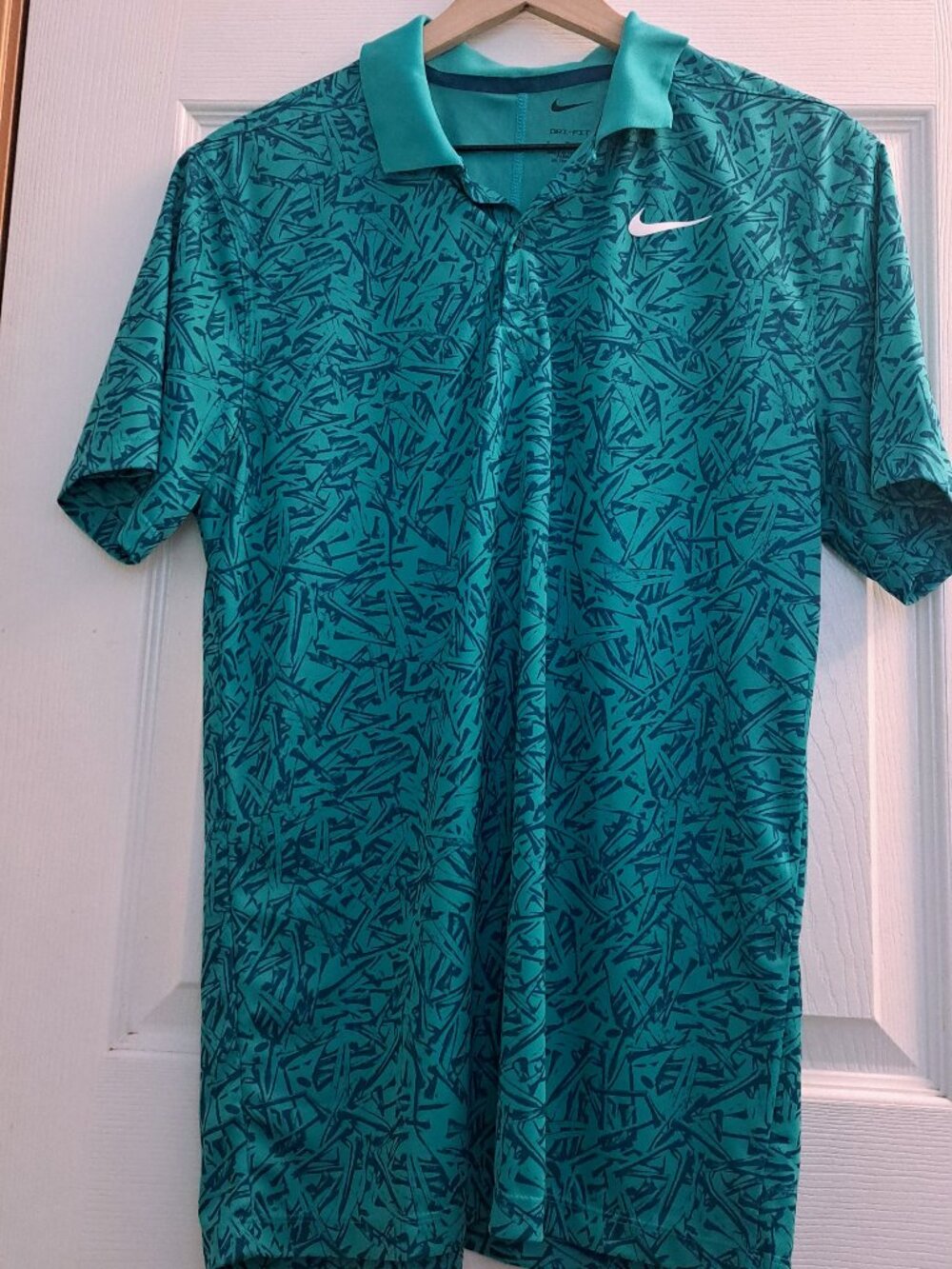 Nike Dri-Fit Golf Victory Polo Shirt Mens Size Small Performance Jade teal EUC